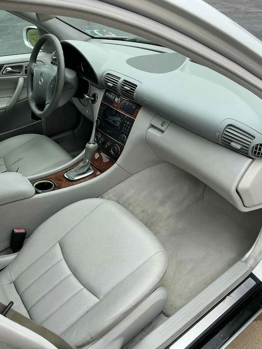 2007 Mercedes-Benz W203 C-Class - Image 11 of 20