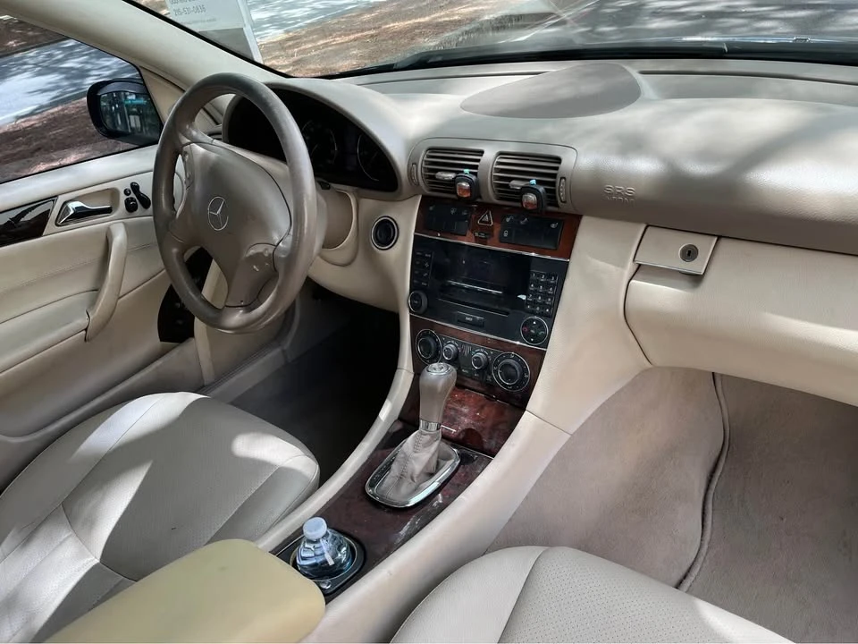2007 Mercedes-Benz W203 C-Class - Image 13 of 20