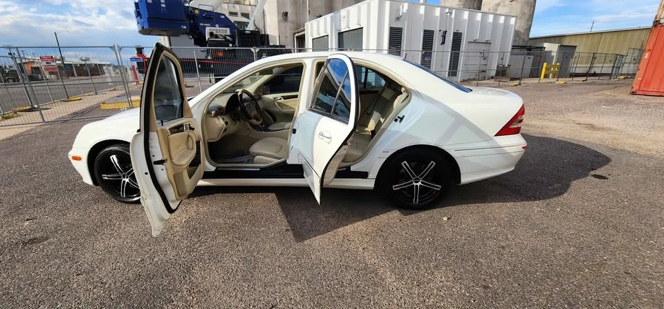 2007 Mercedes-Benz W203 C-Class - Image 12 of 20