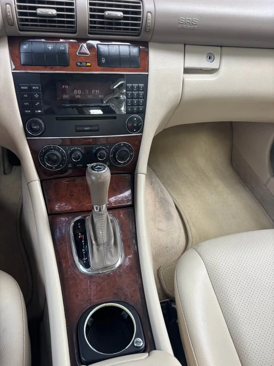 2007 Mercedes-Benz W203 C-Class - Image 14 of 18