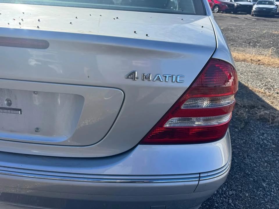 2007 Mercedes-Benz W203 C-Class - Image 11 of 17