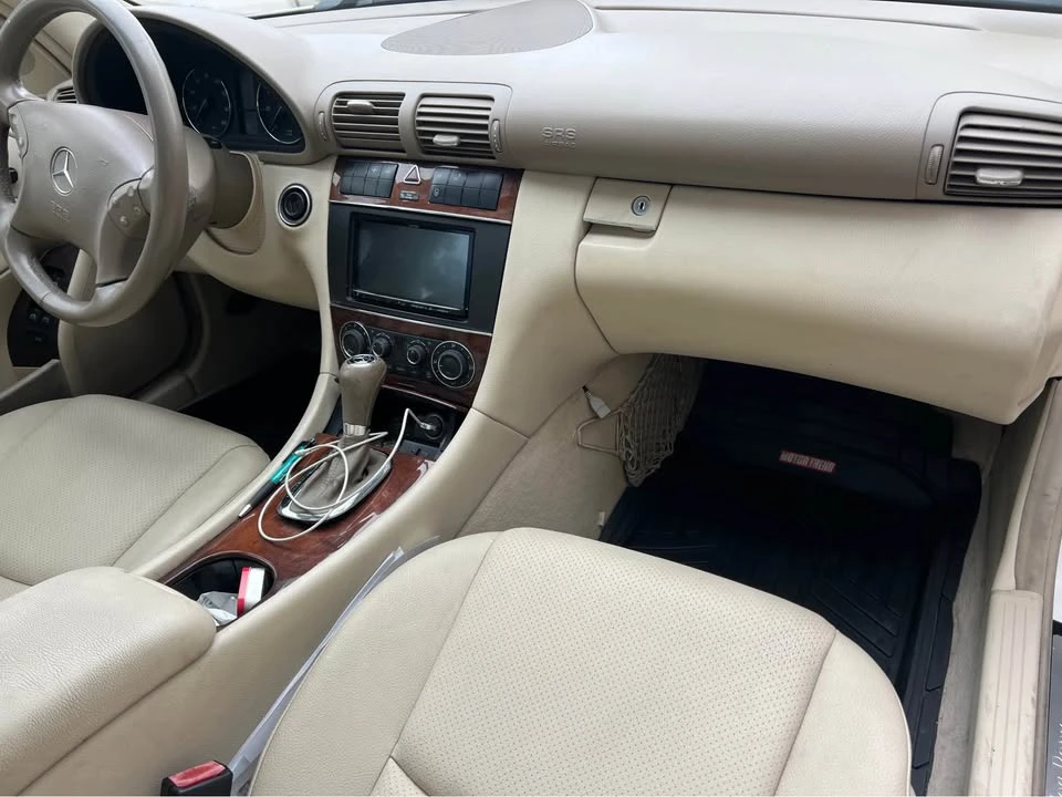 2007 Mercedes-Benz W203 C-Class - Image 9 of 14