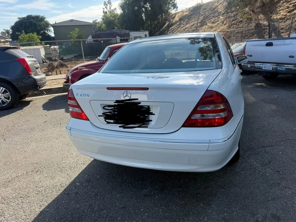 2007 Mercedes-Benz W203 C-Class - Image 13 of 16