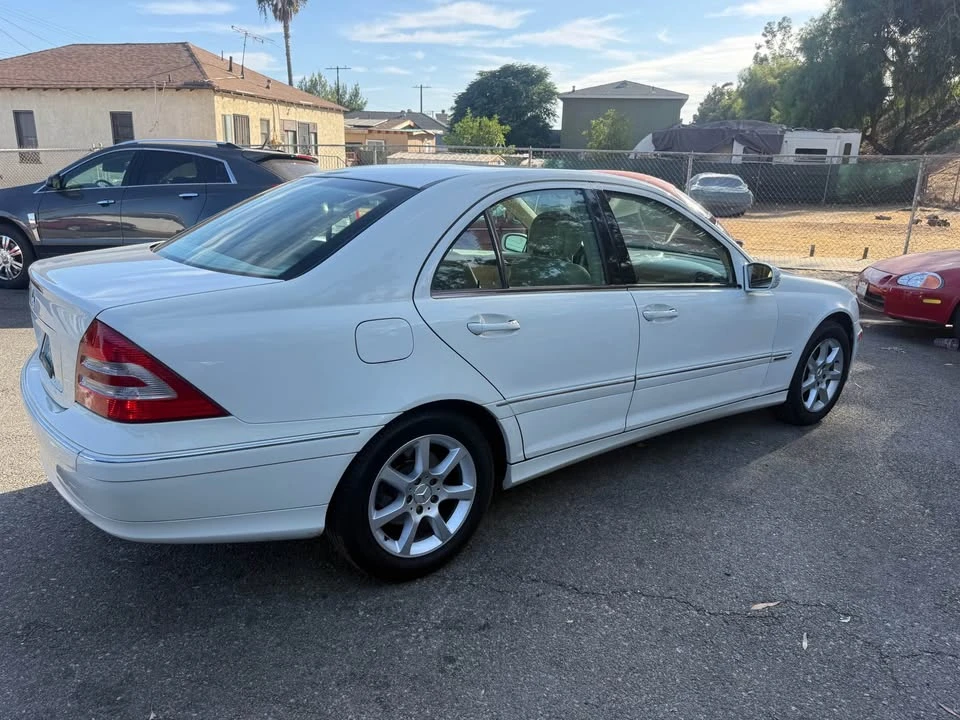 2007 Mercedes-Benz W203 C-Class - Image 15 of 16