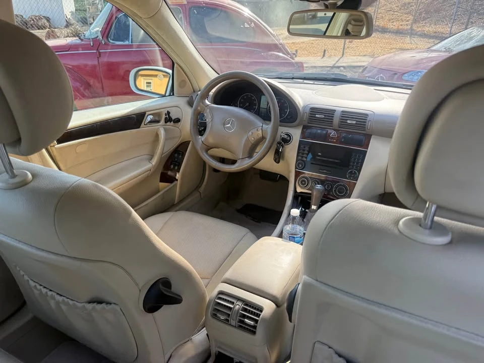 2007 Mercedes-Benz W203 C-Class - Image 10 of 16
