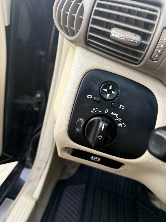 2007 Mercedes-Benz W203 C-Class - Image 13 of 20