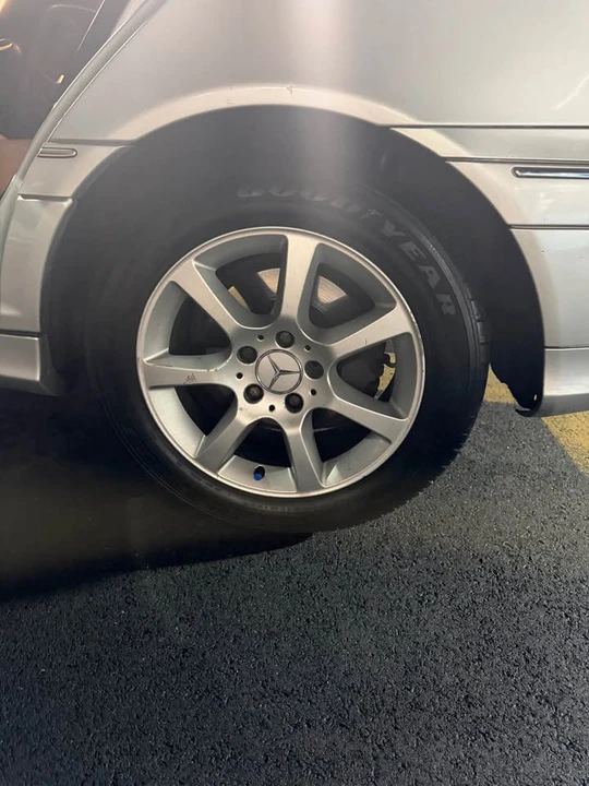 2007 Mercedes-Benz W203 C-Class - Image 12 of 16