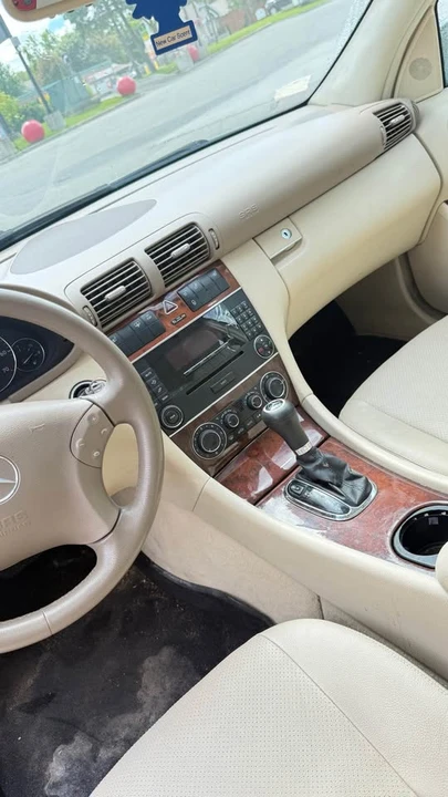 2007 Mercedes-Benz W203 C-Class - Image 11 of 14