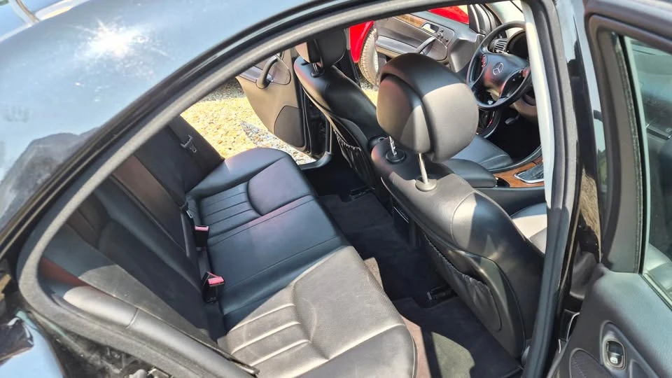 2007 Mercedes-Benz W203 C-Class - Image 10 of 14