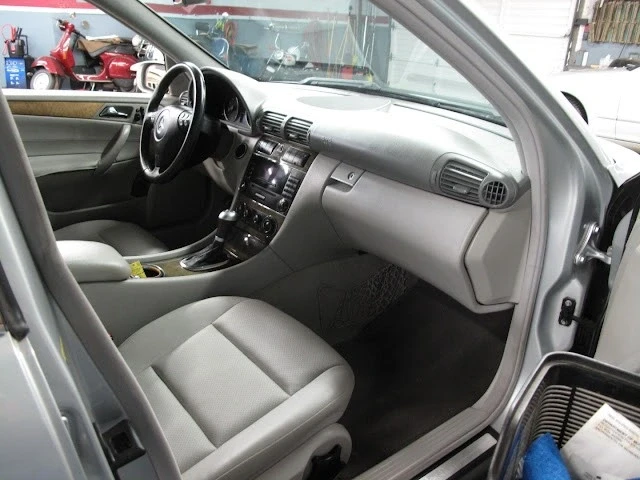 2007 Mercedes-Benz W203 C-Class - Image 11 of 21