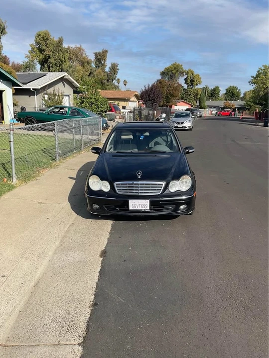 2007 Mercedes-Benz W204 C-Class - Image 2 of 7