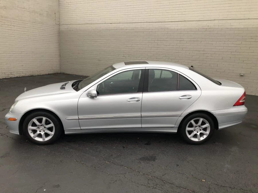 2007 Mercedes-Benz W203 C-Class - Image 2 of 11