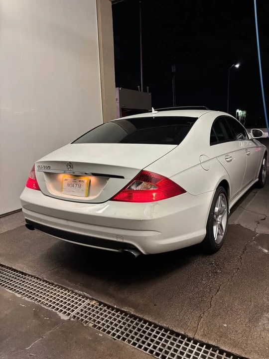 2007 Mercedes-Benz C219 CLS-Class - Image 6 of 15