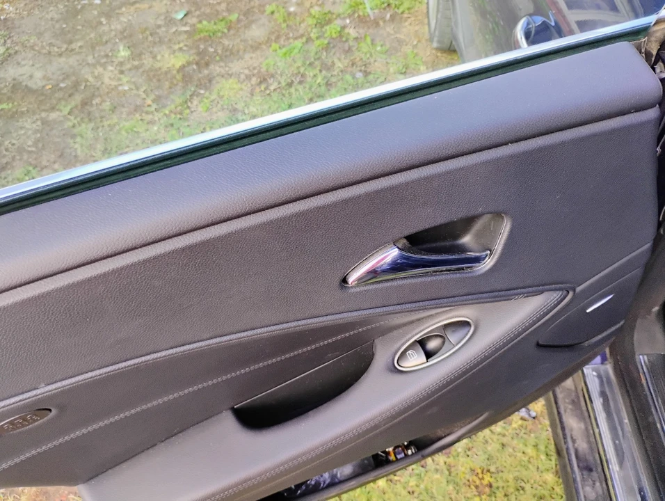 2007 Mercedes-Benz C219 CLS-Class - Image 11 of 21