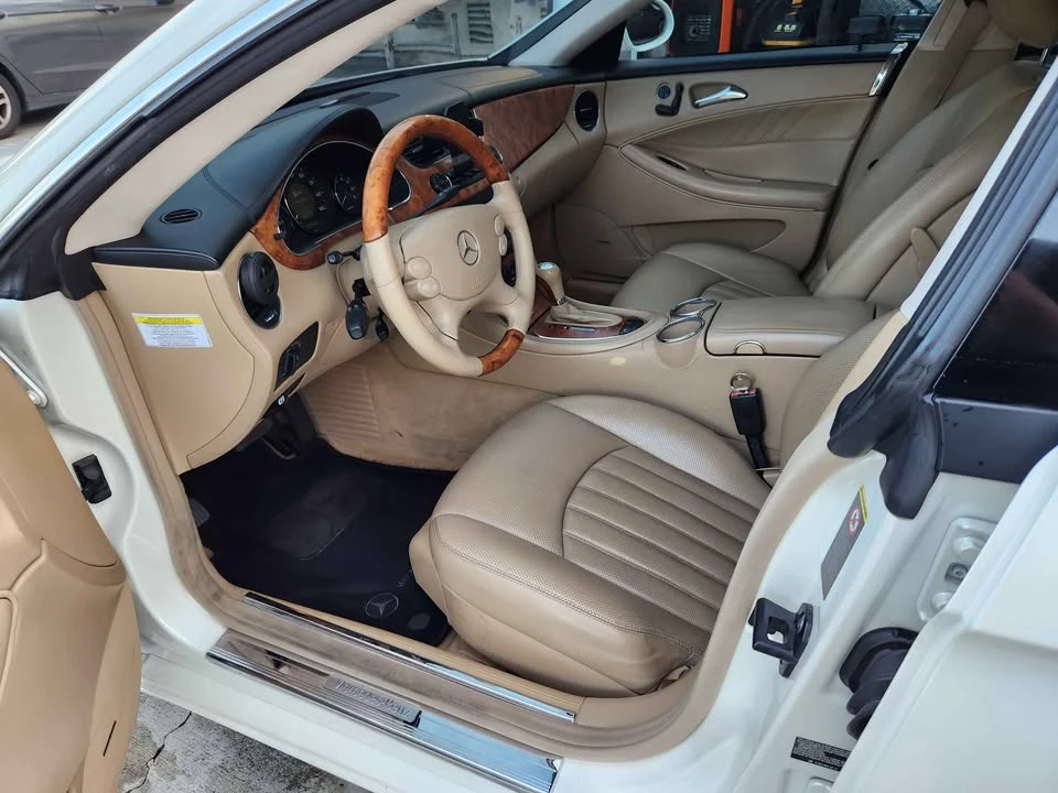 2007 Mercedes-Benz C219 CLS-Class - Image 5 of 10