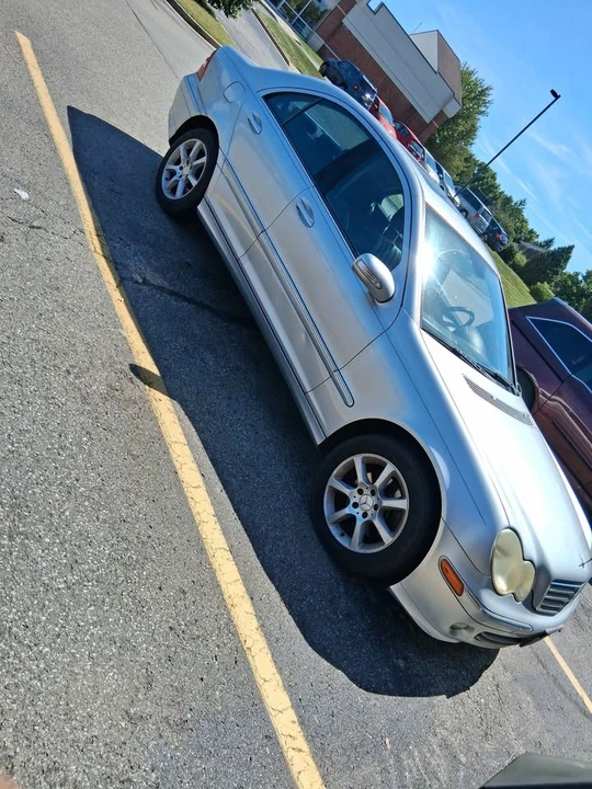 2007 Mercedes-Benz C219 CLS-Class - Image 2 of 2