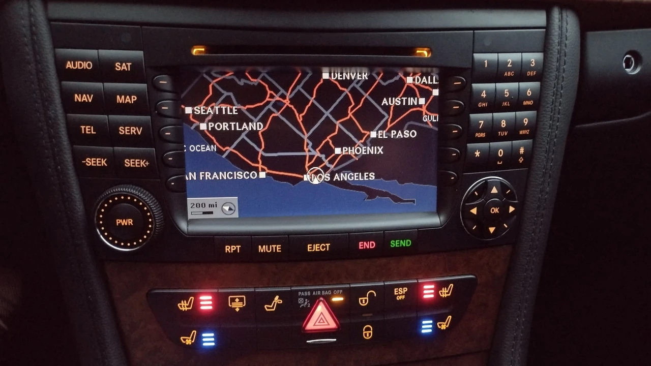 2007 Mercedes-Benz C219 CLS-Class - Image 8 of 15