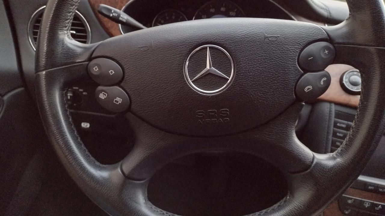 2007 Mercedes-Benz C219 CLS-Class - Image 11 of 15