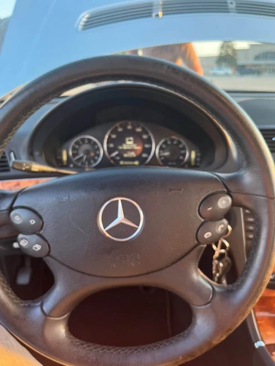 2007 Mercedes-Benz W211 E-Class - Image 14 of 17