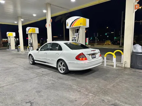 2007 Mercedes-Benz E-Class E 320 BLUETEC Sedan 4D