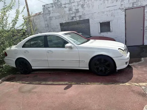 2007 Mercedes-Benz E-Class E 350 4MATIC Sedan 4D