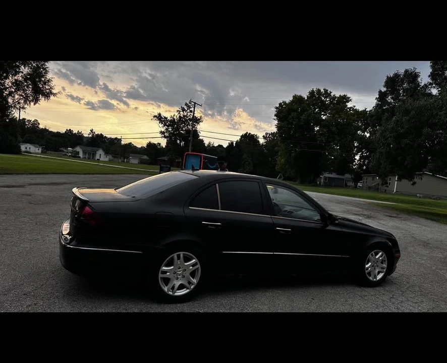 2007 Mercedes-Benz W211 E-Class - Image 2 of 12