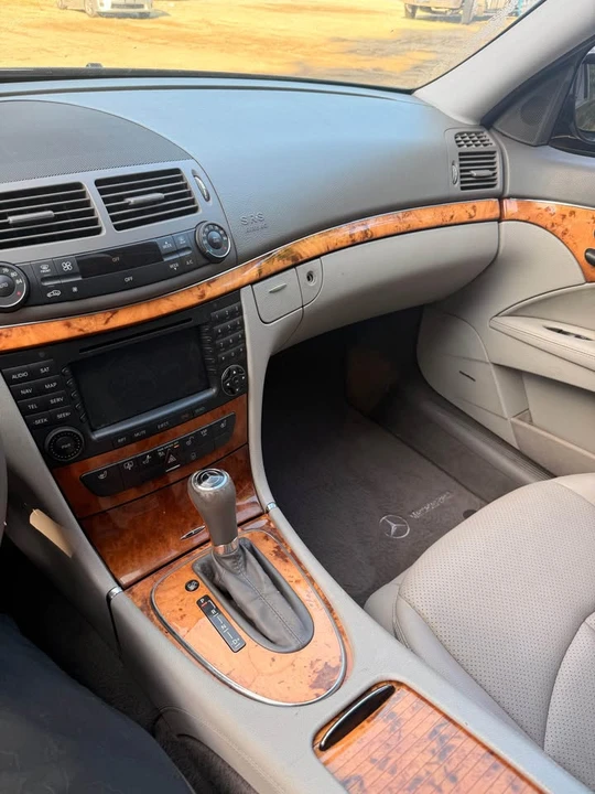 2007 Mercedes-Benz W211 E-Class - Image 5 of 17