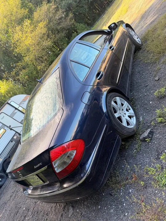 2007 Mercedes-Benz W211 E-Class - Image 7 of 17