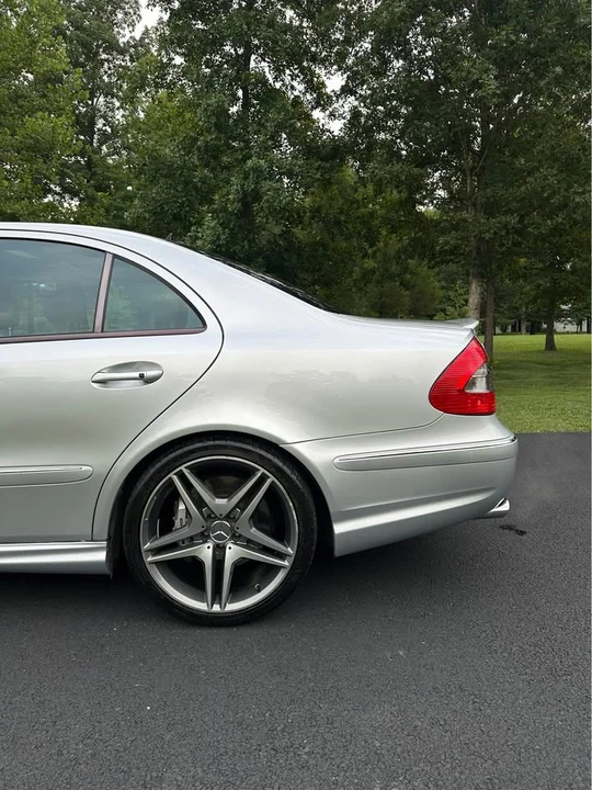 2007 Mercedes-Benz W211 E 55 & E 63 AMG - Image 4 of 14