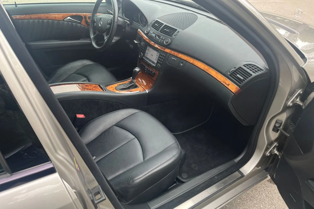 2007 Mercedes-Benz W211 E-Class - Image 4 of 9
