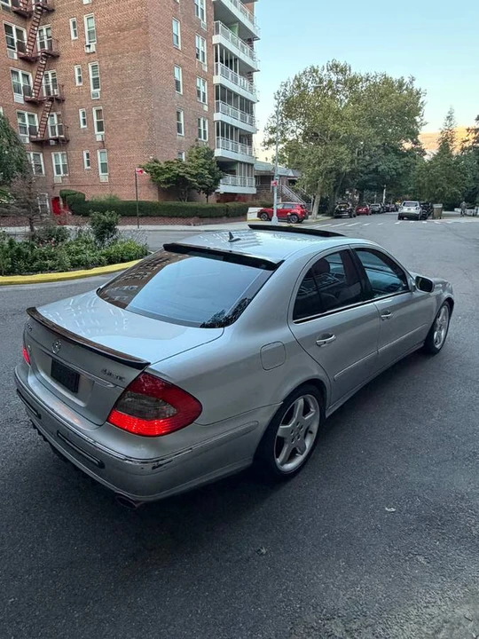 2007 Mercedes-Benz W211 E-Class - Image 4 of 24