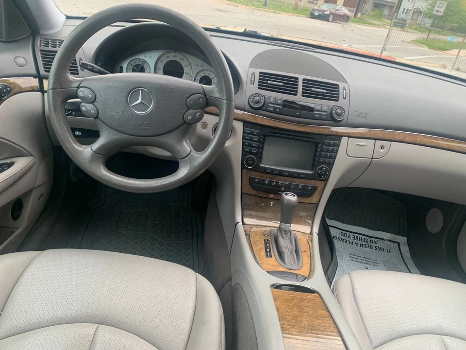 2007 Mercedes-Benz W211 E-Class - Image 9 of 16