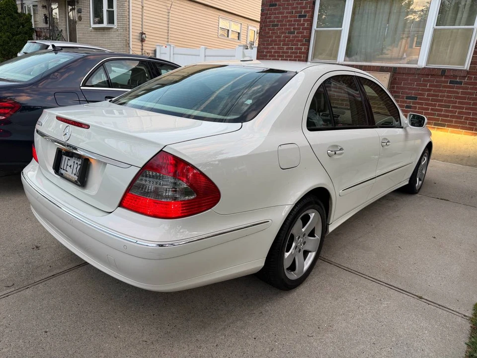 2007 Mercedes-Benz W211 E-Class - Image 5 of 12