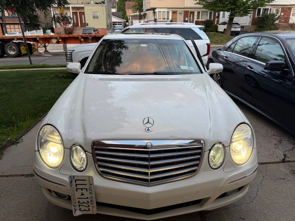 2007 Mercedes-Benz W211 E-Class - Image 2 of 12