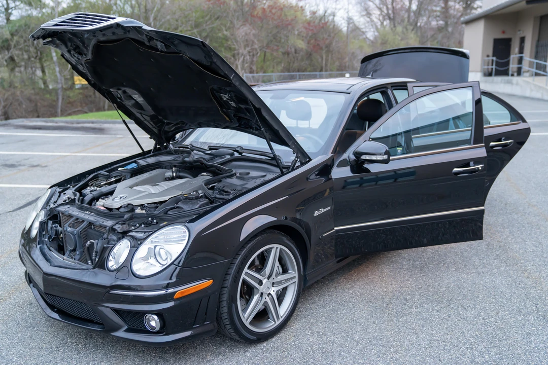 2007 Mercedes-Benz W211 E 55 & E 63 AMG - Image 12 of 31