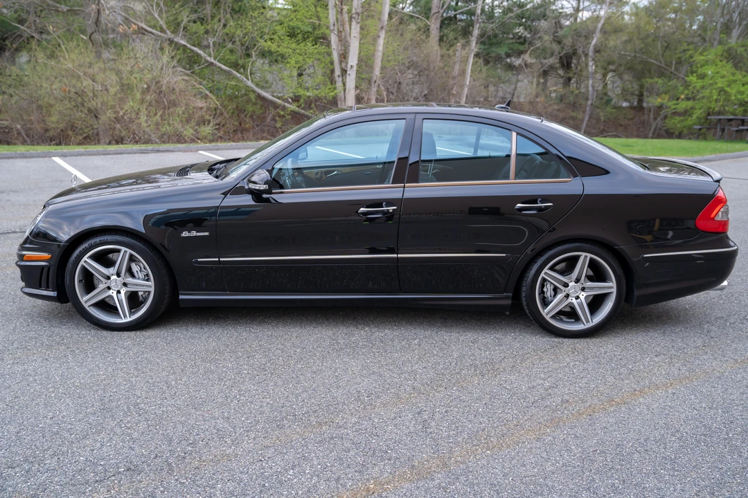 2007 Mercedes-Benz W211 E 55 & E 63 AMG - Image 9 of 31