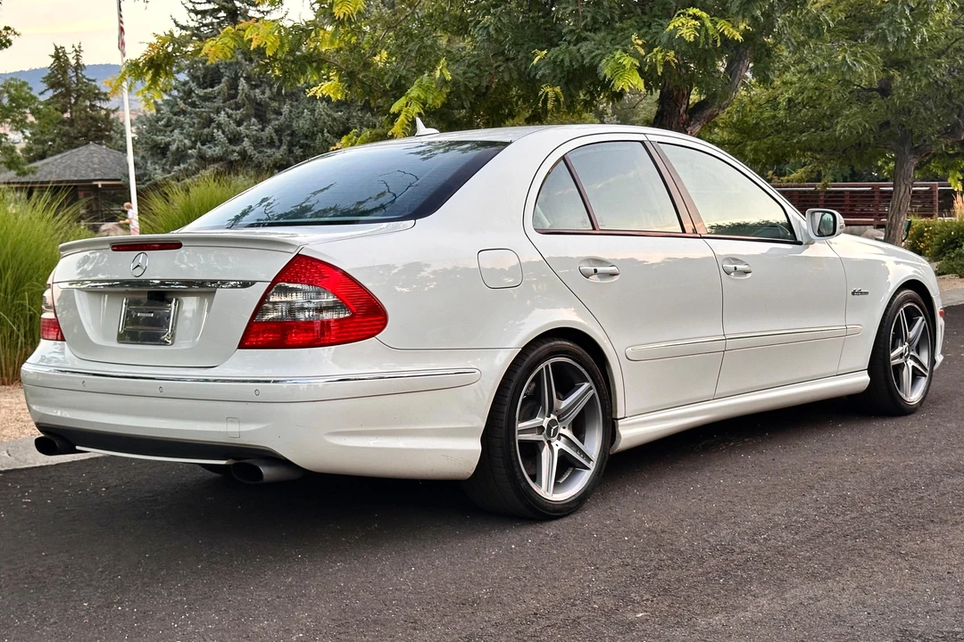 2007 Mercedes-Benz W211 E 55 & E 63 AMG - Image 4 of 31