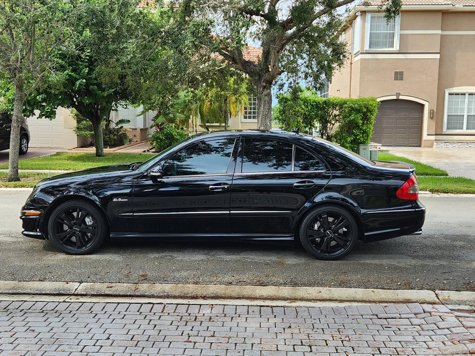 2007 Mercedes-Benz W211 E 55 & E 63 AMG - Image 13 of 31