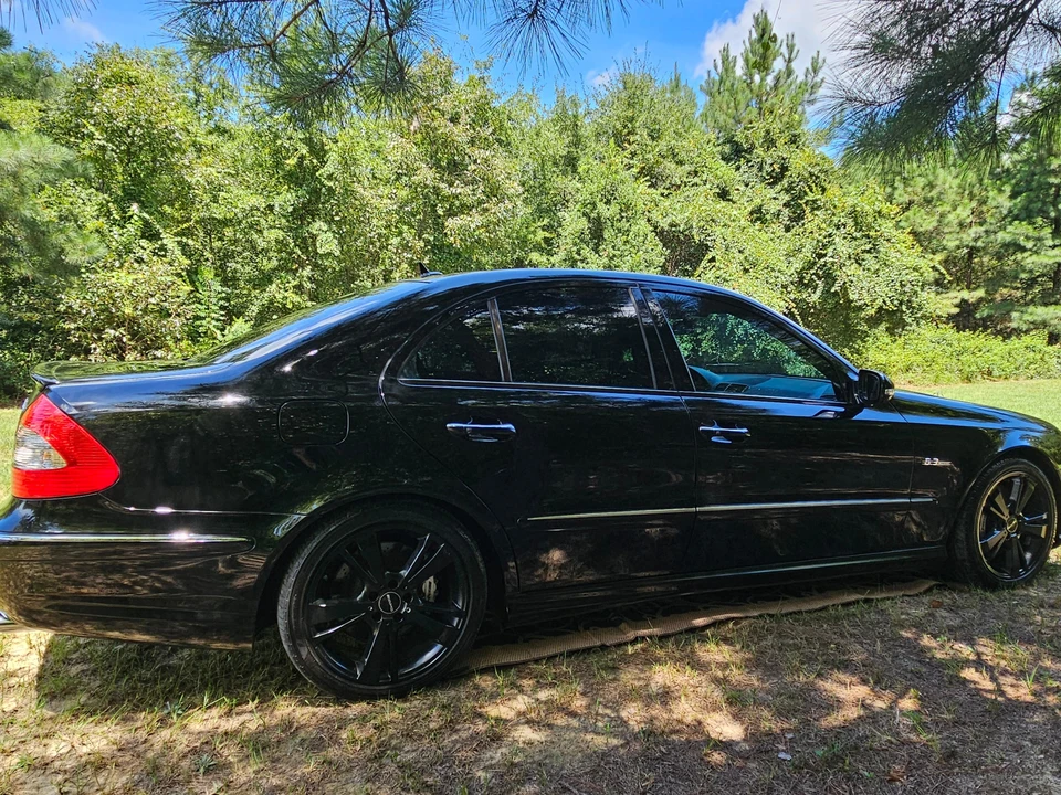 2007 Mercedes-Benz W211 E 55 & E 63 AMG - Image 19 of 31