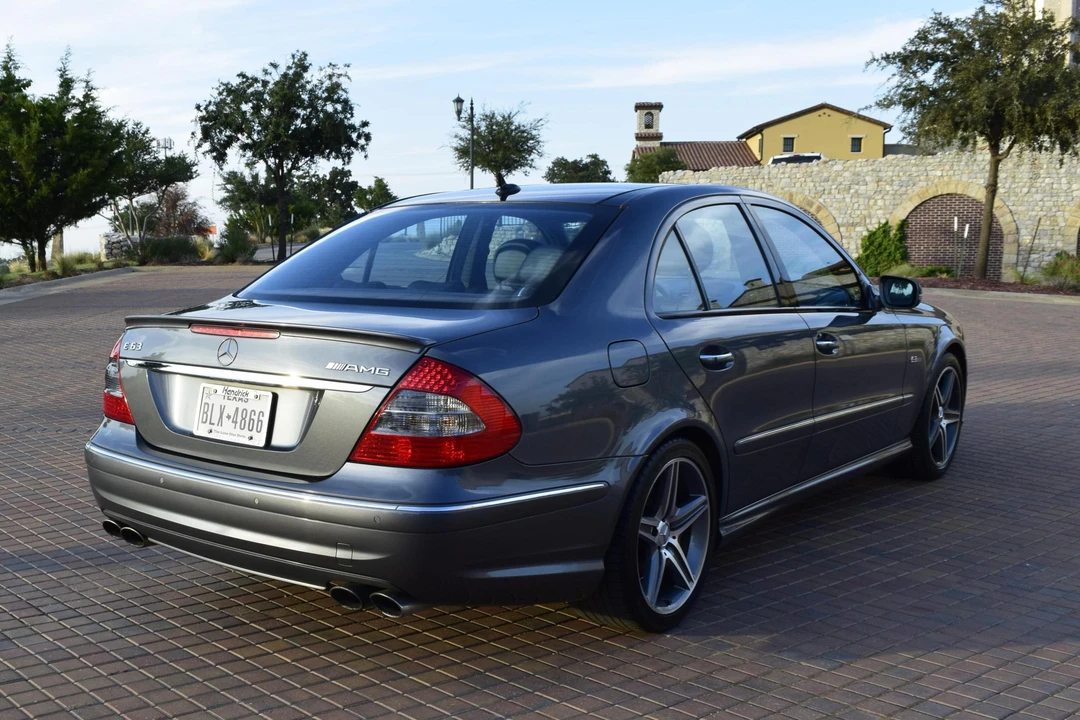 2007 Mercedes-Benz W211 E 55 & E 63 AMG - Image 12 of 31