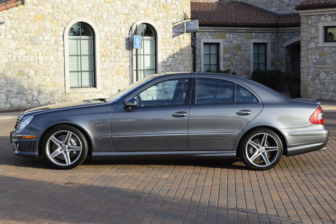 2007 Mercedes-Benz W211 E 55 & E 63 AMG - Image 4 of 31