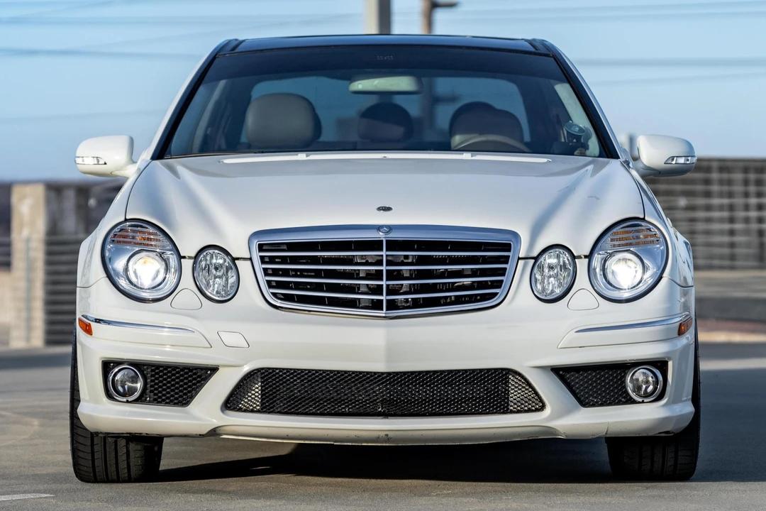 2007 Mercedes-Benz W211 E 55 & E 63 AMG - Image 2 of 31