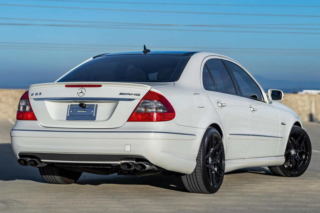 2007 Mercedes-Benz W211 E 55 & E 63 AMG - Image 4 of 31