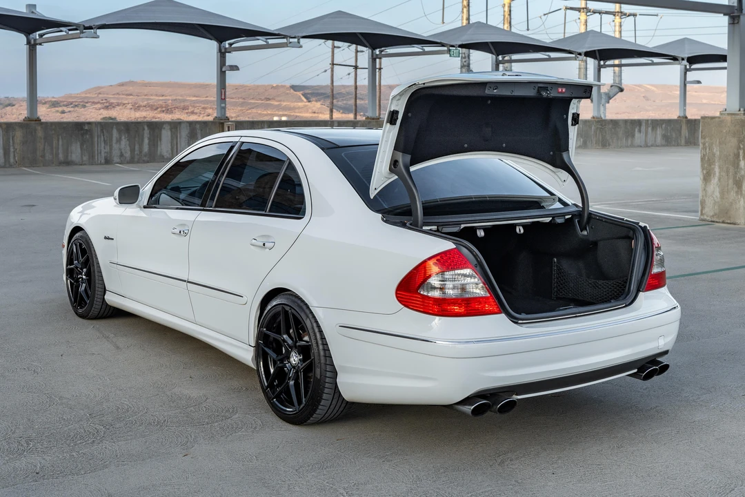 2007 Mercedes-Benz W211 E 55 & E 63 AMG - Image 10 of 31