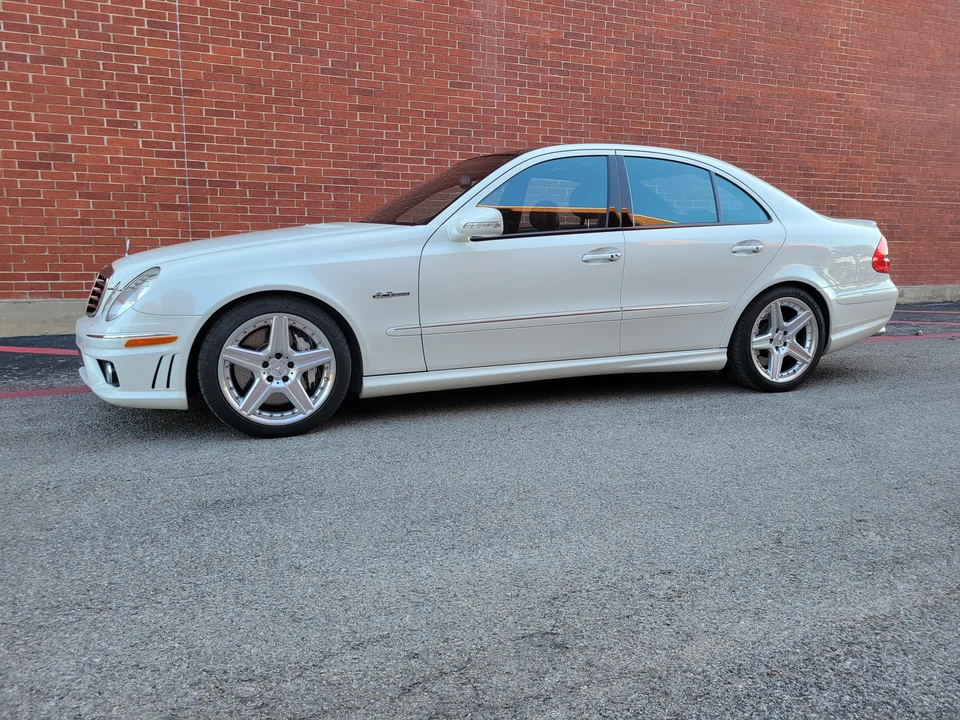 2007 Mercedes-Benz W211 E 55 & E 63 AMG - Image 14 of 31