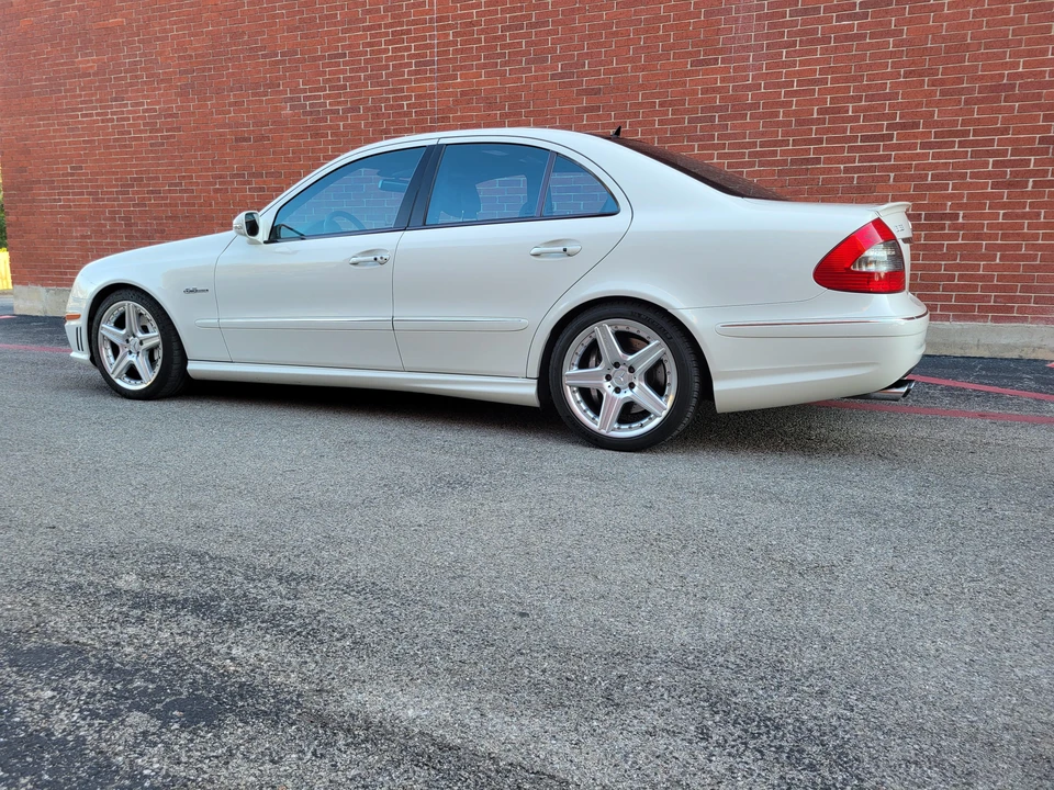 2007 Mercedes-Benz W211 E 55 & E 63 AMG - Image 16 of 31