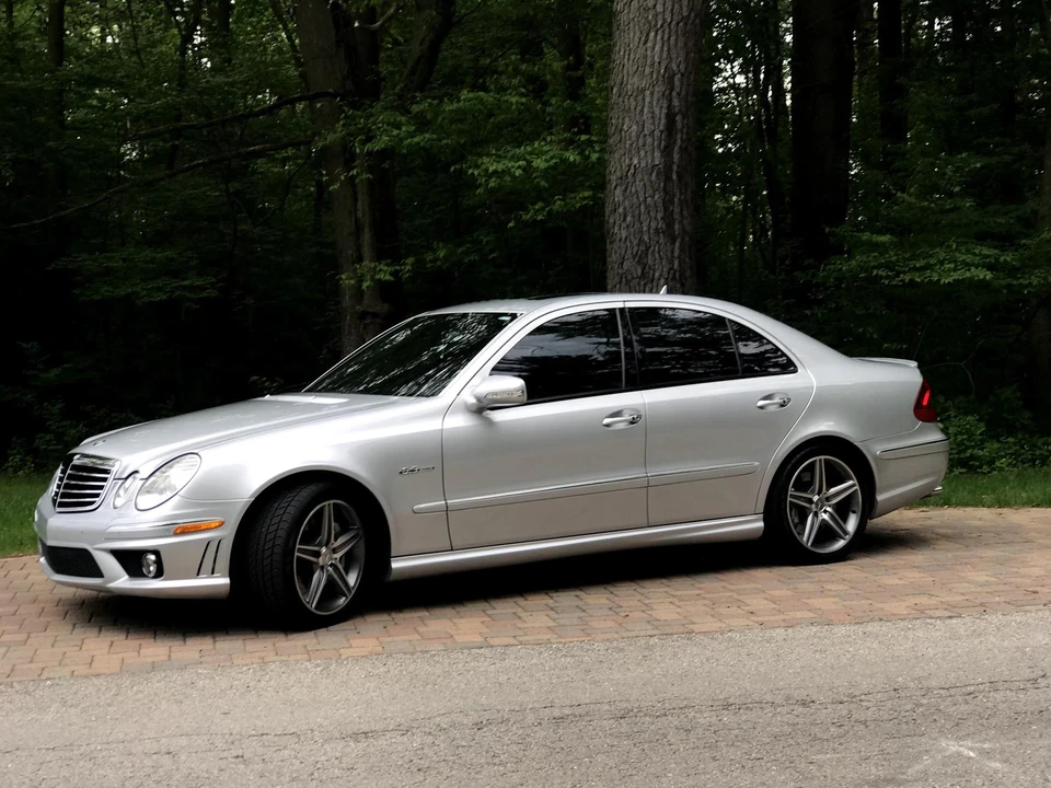 2007 Mercedes-Benz W211 E 55 & E 63 AMG - Image 9 of 30