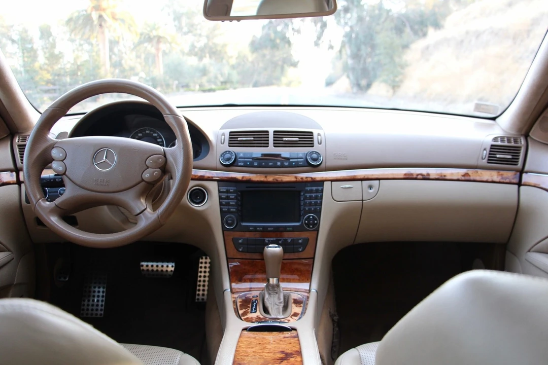 2007 Mercedes-Benz W211 E 55 & E 63 AMG - Image 9 of 22