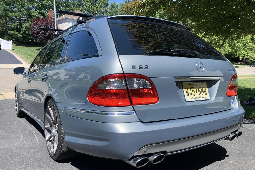 2007 Mercedes-Benz W211 E 55 & E 63 AMG - Image 4 of 31
