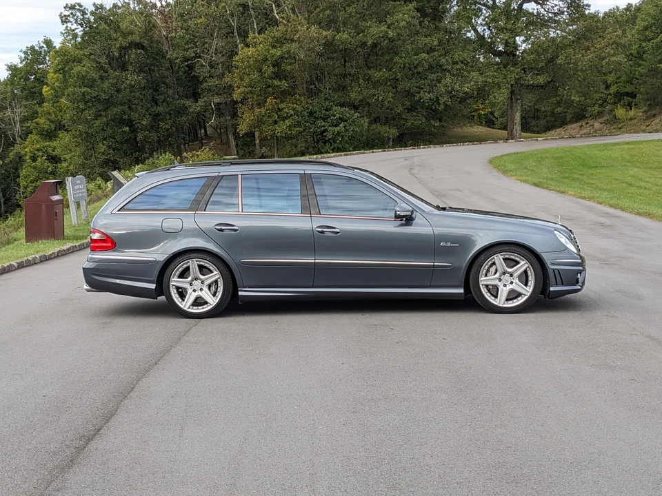 2007 Mercedes-Benz W211 E 55 & E 63 AMG - Image 25 of 31